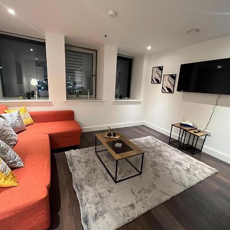 Spacious Sleep 7 Flat 20 Mins Central London Bp65 Eksteriør bilde