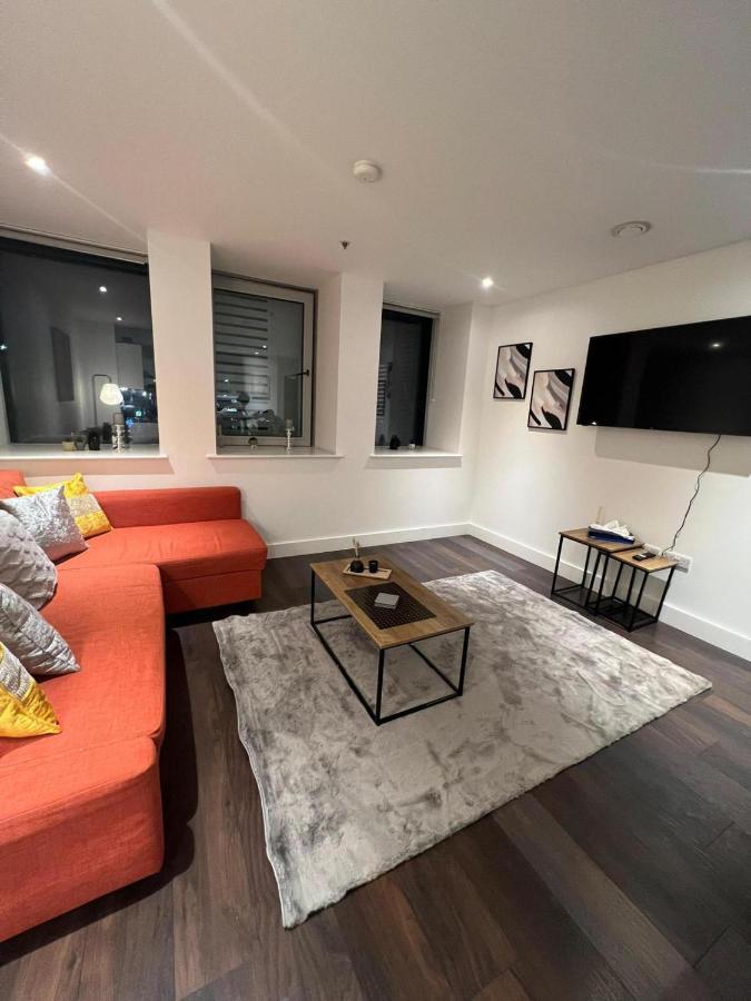 Spacious Sleep 7 Flat 20 Mins Central London Bp65 Eksteriør bilde