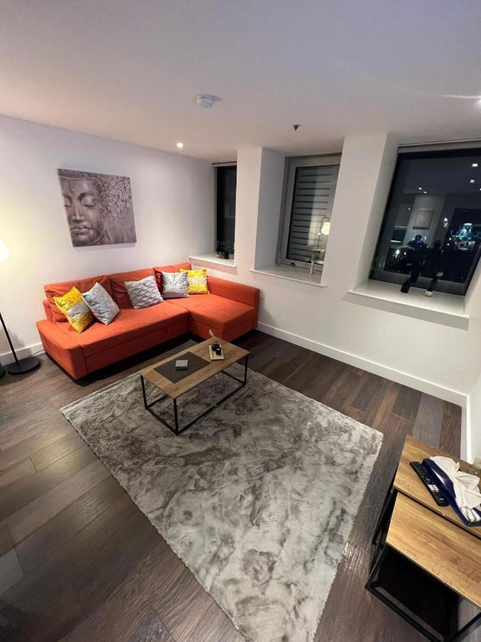 Spacious Sleep 7 Flat 20 Mins Central London Bp65 Eksteriør bilde