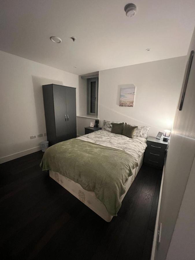 Spacious Sleep 7 Flat 20 Mins Central London Bp65 Eksteriør bilde