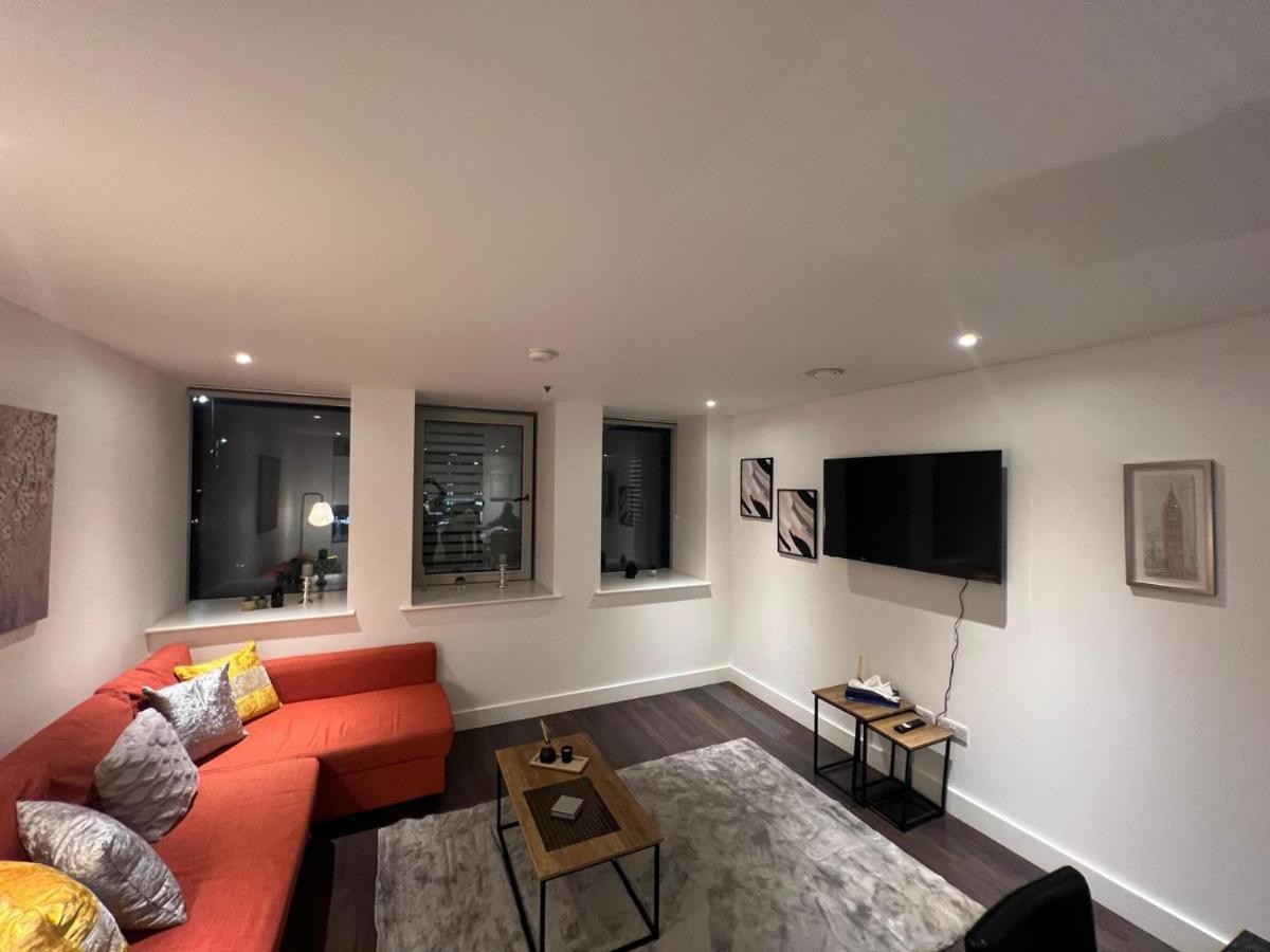 Spacious Sleep 7 Flat 20 Mins Central London Bp65 Eksteriør bilde